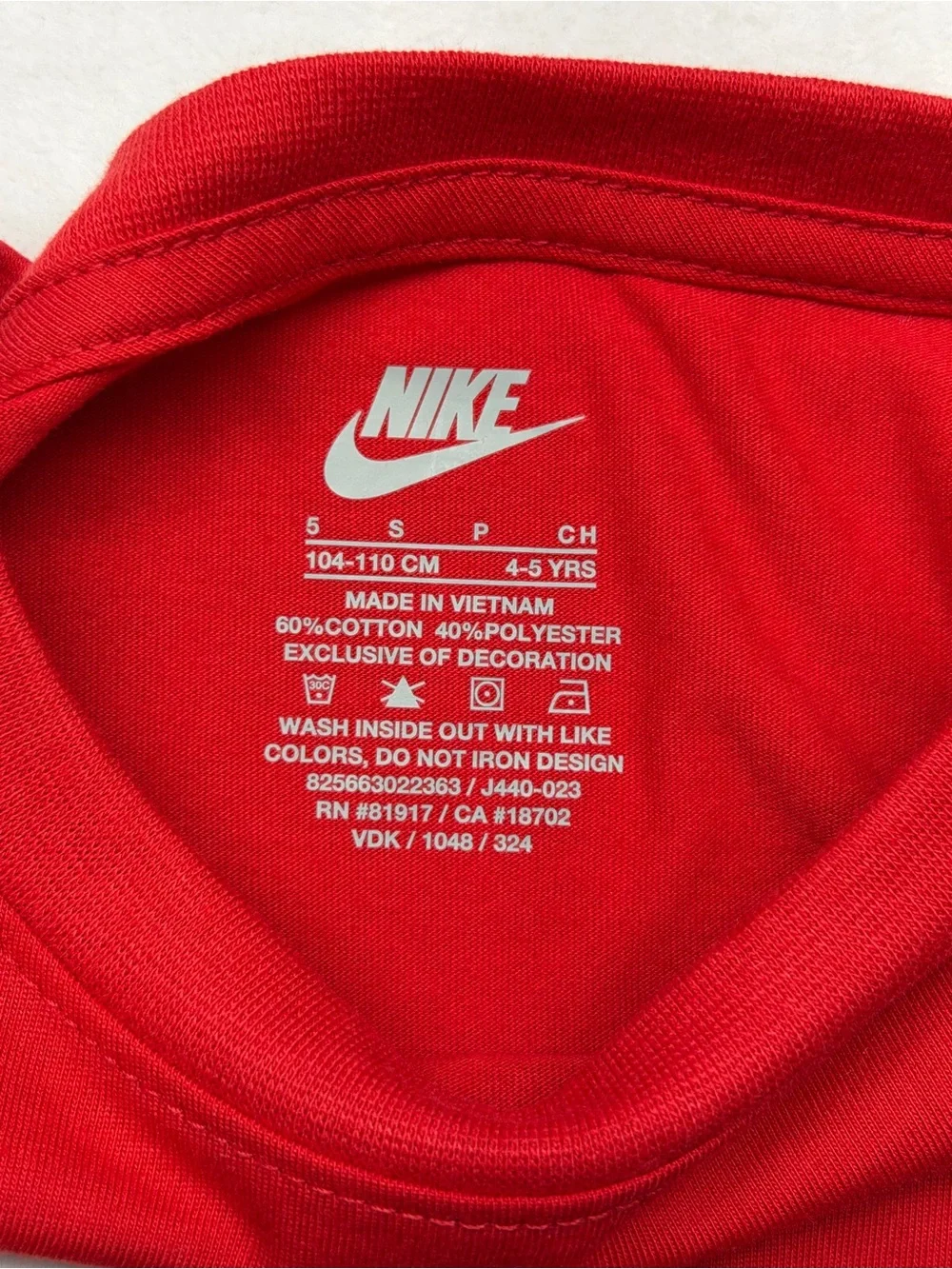 Nike 2 Piece Shorts Set Kids Size 5 Red Logo Tee Black Athletic Shorts - Picture 4 of 8